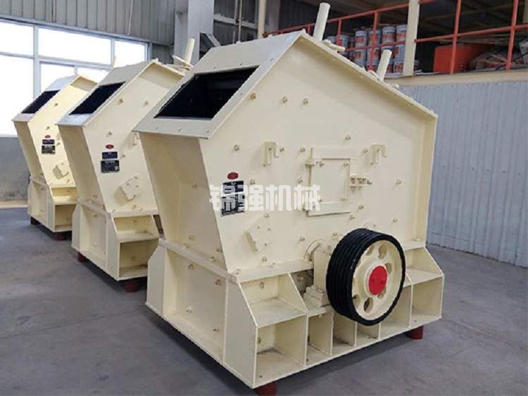 一條機(jī)制砂生產(chǎn)線多少錢(qián)?一天能打多少方?(圖2) 一條機(jī)制砂生產(chǎn)線多少錢(qián)?一天能打多少方?(圖2)